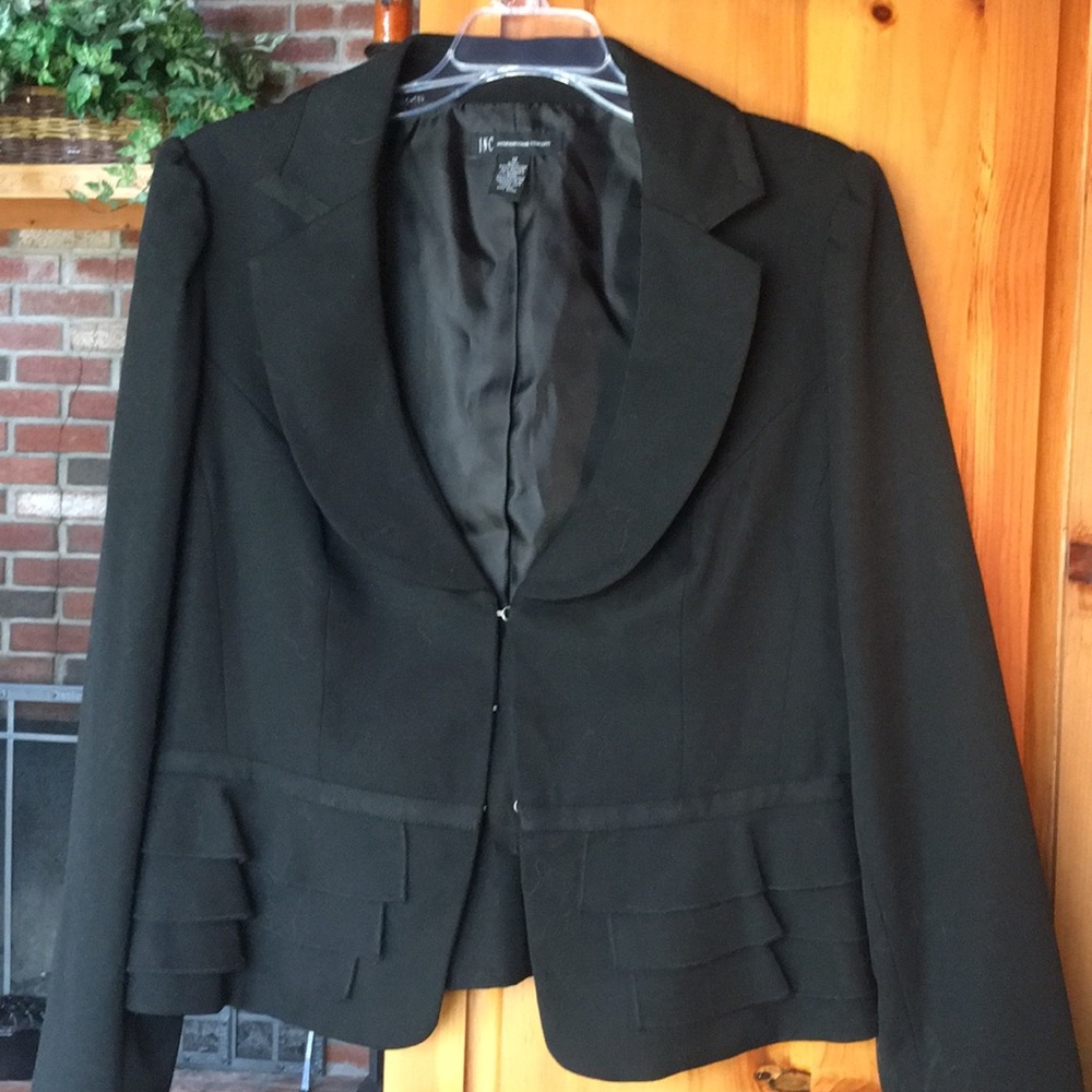 DKNY Women’s Black Tailored Peplum Blazer